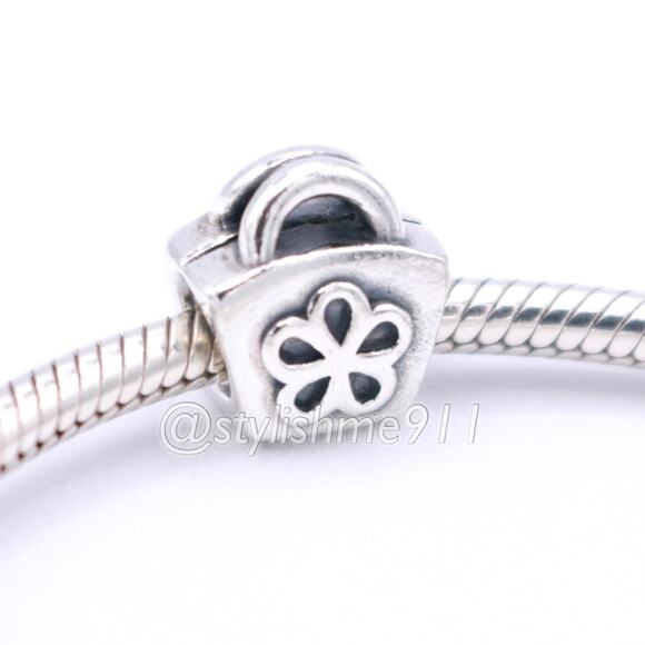 Authentic PANDORA Scalloped Purse with Pink CZ Charm - 790473PCZ - Picture 3 of 11